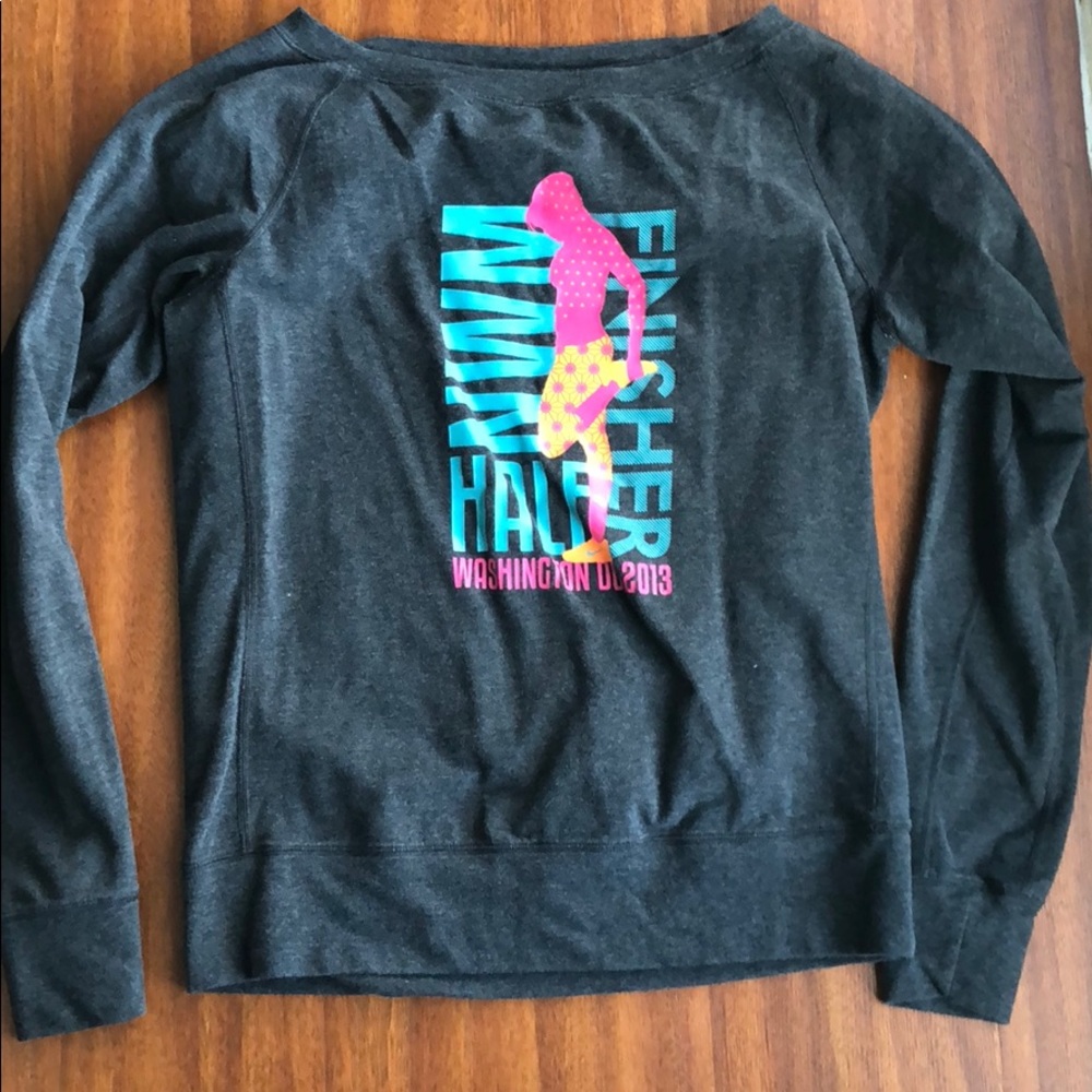 medium nike sweater